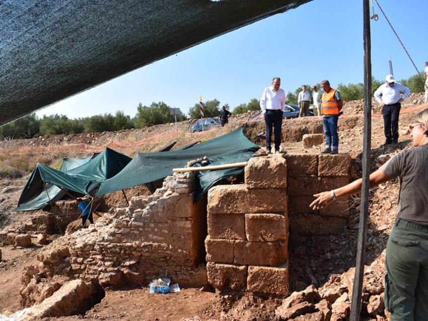 Υπογράφεται  από τον περιφερειάρχη Πελοποννήσου Π. Νίκα η σύμβαση με τον ανάδοχο του έργου Τζάνε – Καλαμάκι