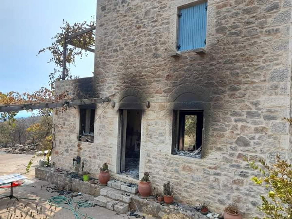 Χορήγηση δανείων με εγγύηση του δημοσίου για αποκατάσταση κτιριακών ζημιών από την πυρκαγιά στις 3 Αυγούστου 2021