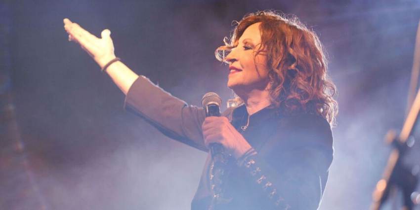 «ΣΜΥΡΝΕΪΚΟ ΜΙΝΟΡΕ» ΜΕ ΤΗ ΓΛΥΚΕΡΙΑ ΣΤΟ ΕΠΙΔΑΥΡΙΟ ΘΕΑΤΡΟ ΒΛΑΧΙΩΤΗ