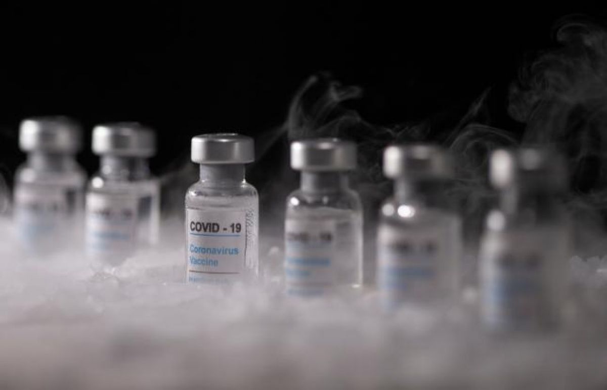 Προμήθεια έως και 300 εκατ. επιπλέον δόσεων εμβολίων επιδιώκει η ΕΕ - Πόσο πληρώνει την Pfizer