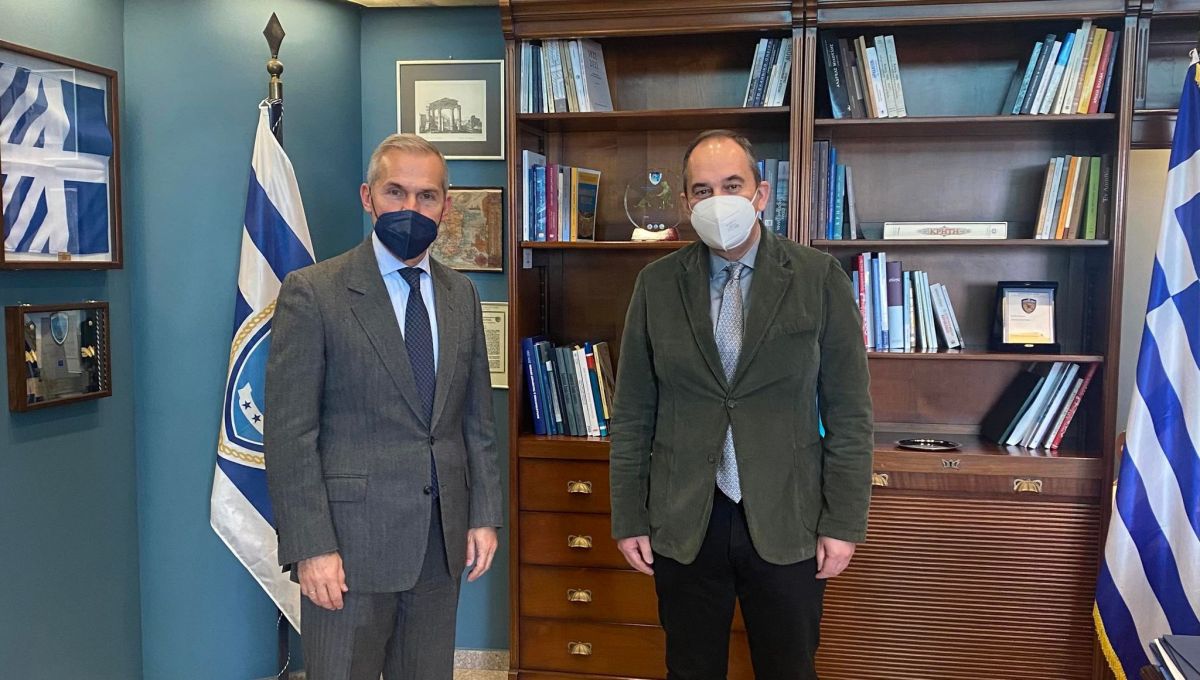 Συνάντηση Πλακιωτάκη – Δαβάκη για τα ζητήματα των Λιμενικών αρχών της Λακωνίας