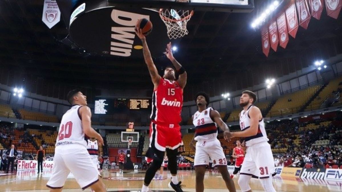 Euroleague: Ο Ολυμπιακός διέλυσε τη Μπασκόνια στην πρεμιέρα