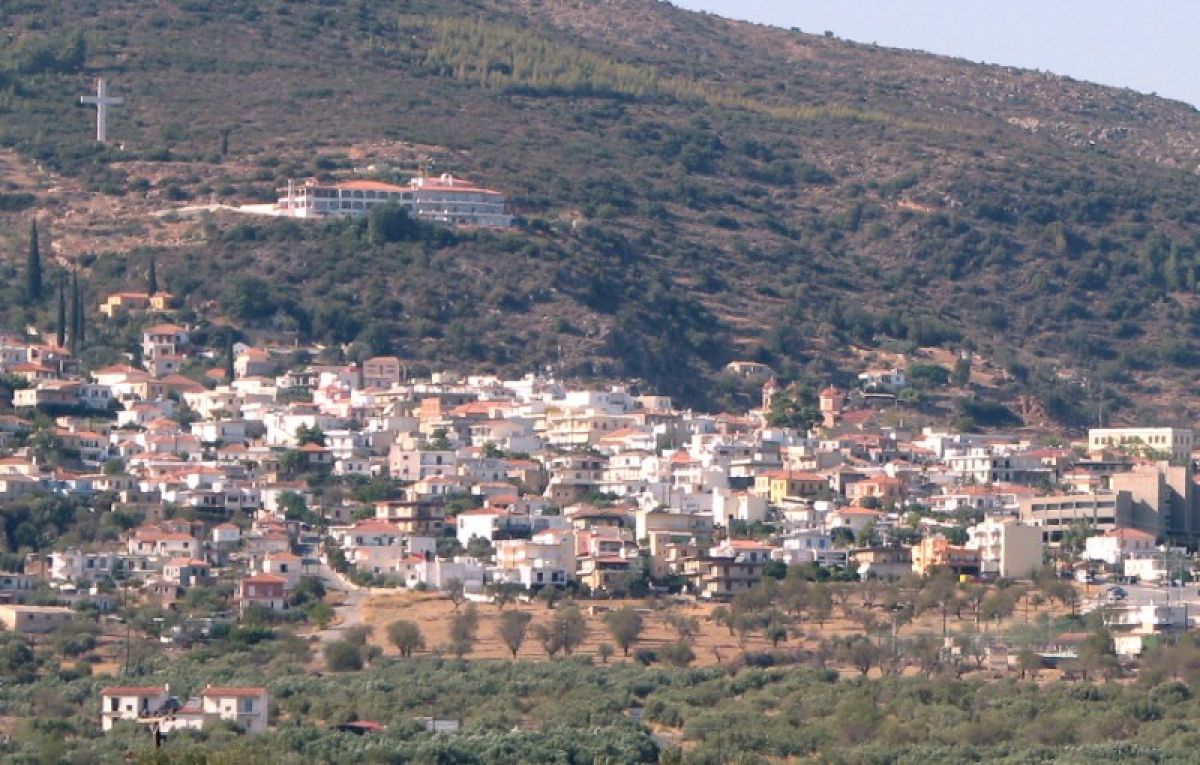 Ανακαίνιση και διαμόρφωση Δημοτικών κτιρίων στις Κοινότητες Αγγελώνας, Βελανιδίων, Χάρακα