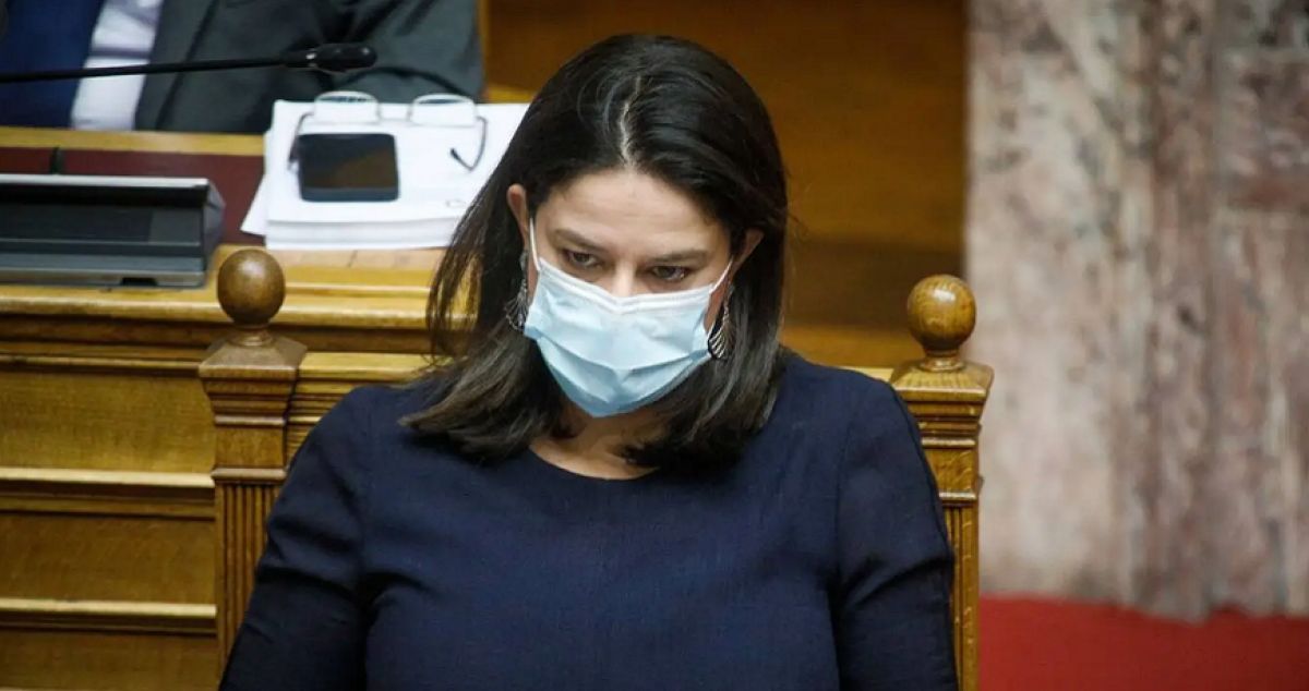 Επίθεση στο γραφείο της Κεραμέως- Ταραντίλης: Η κυβέρνηση δεν τρομοκρατείται