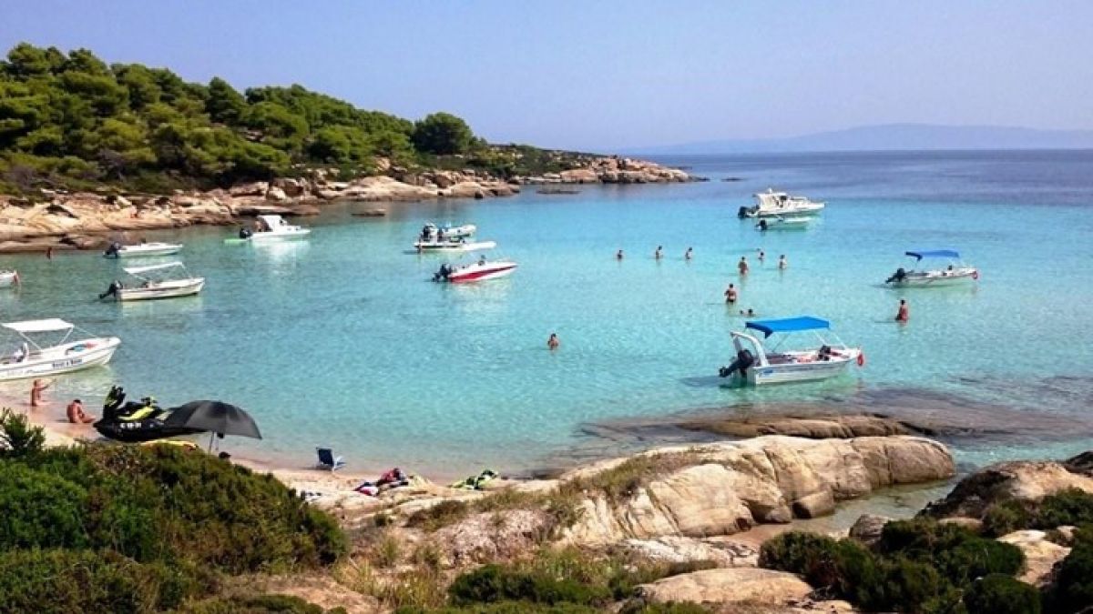 Καιρός: Ζέστη και βοριάδες σήμερα - Η αναλυτική πρόγνωση