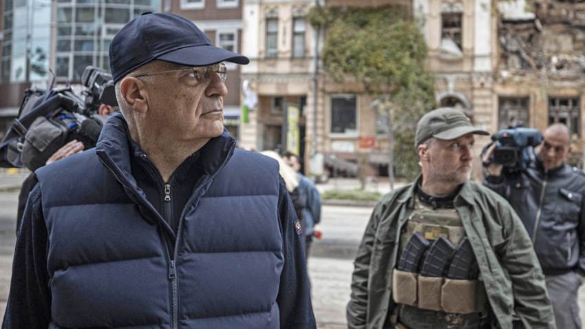 Κίεβο: Σε καταφύγιο ο Ν. Δένδιας - Ήχησαν οι σειρήνες κατά τη συνάντησή του με τον Κουλέμπα