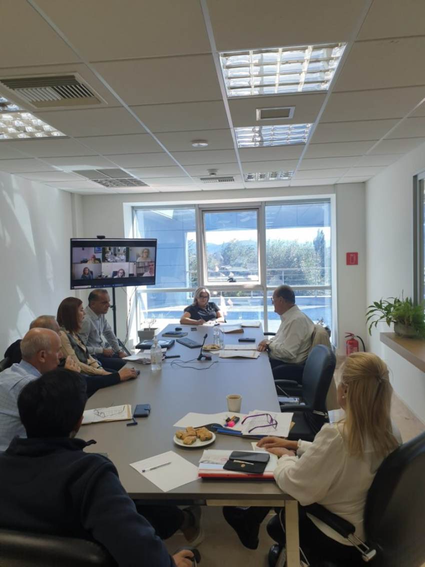 Σύσκεψη του περιφερειάρχη Πελοποννήσου Π. Νίκα με στελέχη από τις ΔΑΟΚ των 5 Π.Ε.