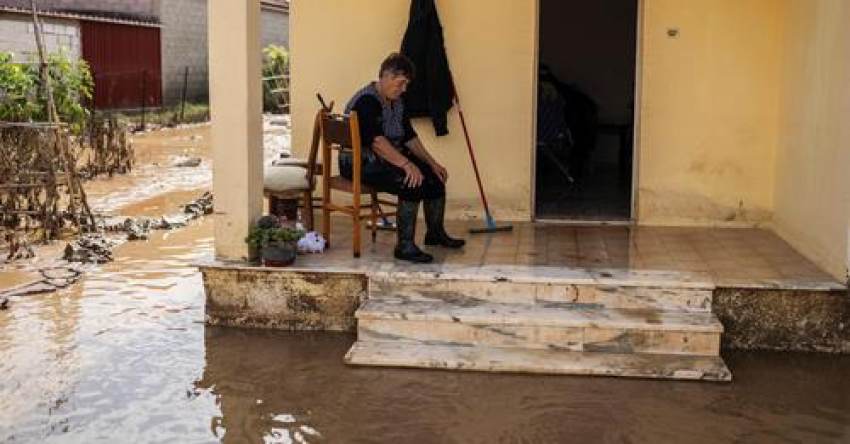 ΓΙΑΤΙ Η ΜΙΣΗ ΕΛΛΑΔΑ ΥΠΟΦΕΡΕΙ ΣΗΜΕΡΑ ΑΠΟ SOLASTALGIA