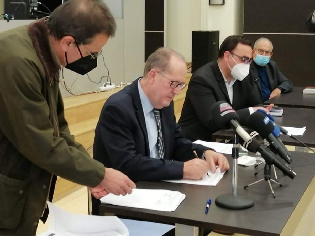 Συμβάσεις έργων περί τα 3 εκ ευρώ υπέγραψε στην Σπάρτη ο περιφερειάρχης Πελοποννήσου Π. Νίκας