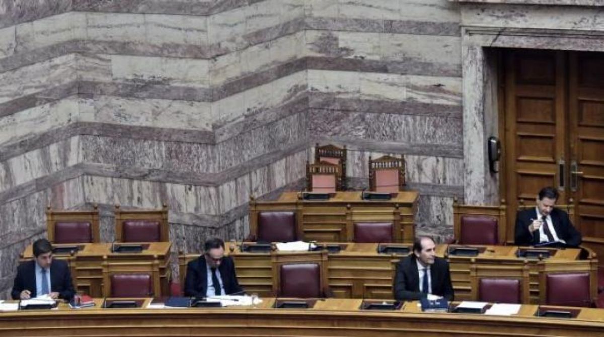 Για ποιες «μπίζνες» και «εκατομμύρια» μιλάνε Γεννηματά και Τζανακόπουλος;
