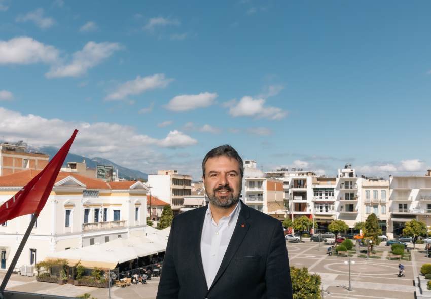 Αγαπητοί μου συμπολίτες, Φίλες και Φίλοι, Λάκαινες και Λάκωνες.
