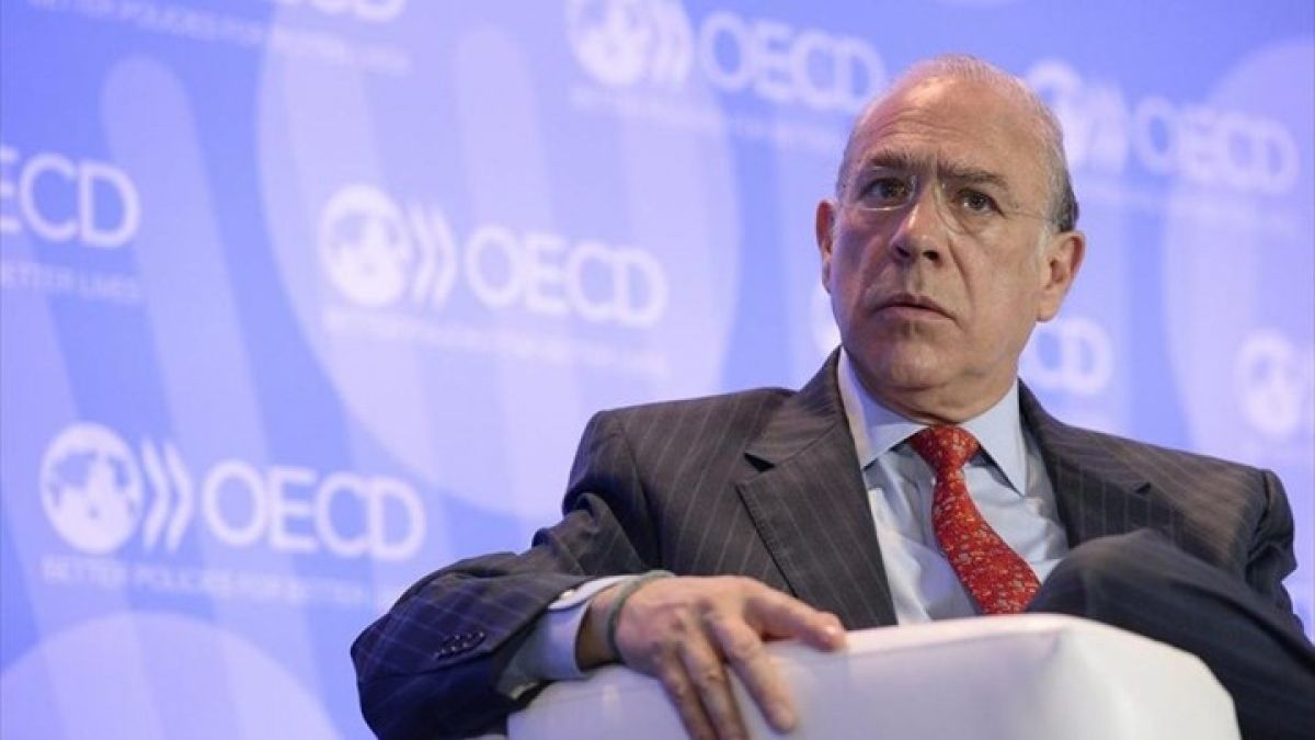 Ανχελ Γκουρία: "Η Ελλάδα εξελίσσεται σε έναν ελκυστικό προορισμό για επενδύσεις"