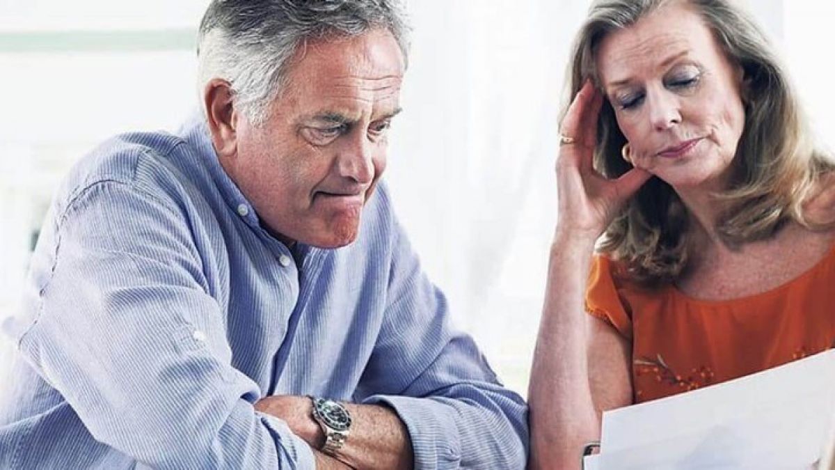 Συνταξιούχοι που εργάζονται: Πότε πρέπει να δηλωθεί η απασχόληση - Βαριά πρόστιμα