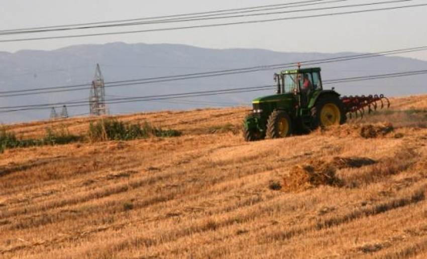 ΕΕ: «Πράσινο» φως για την έκτακτη ενίσχυση αγροτών έως 15.000 ευρώ