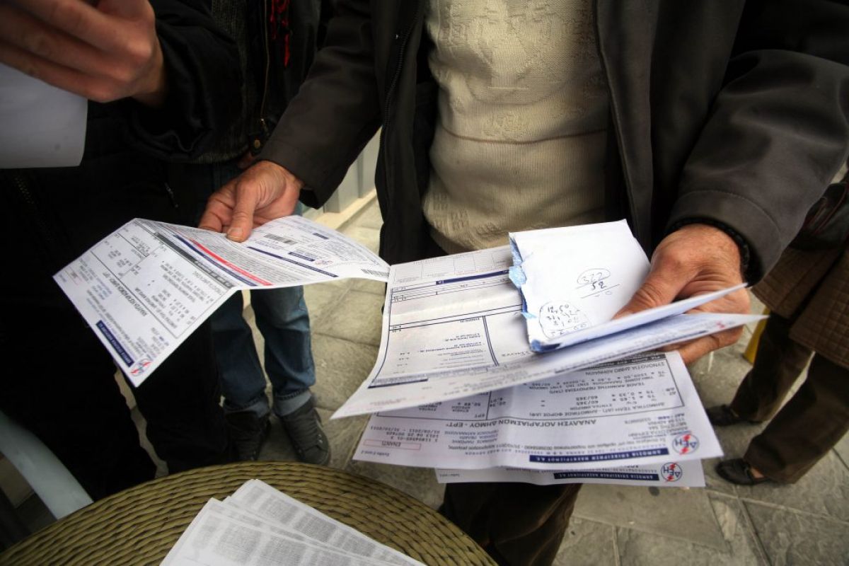 Έρχεται ειδική ρύθμιση για δημοτικά τέλη επιχειρήσεων