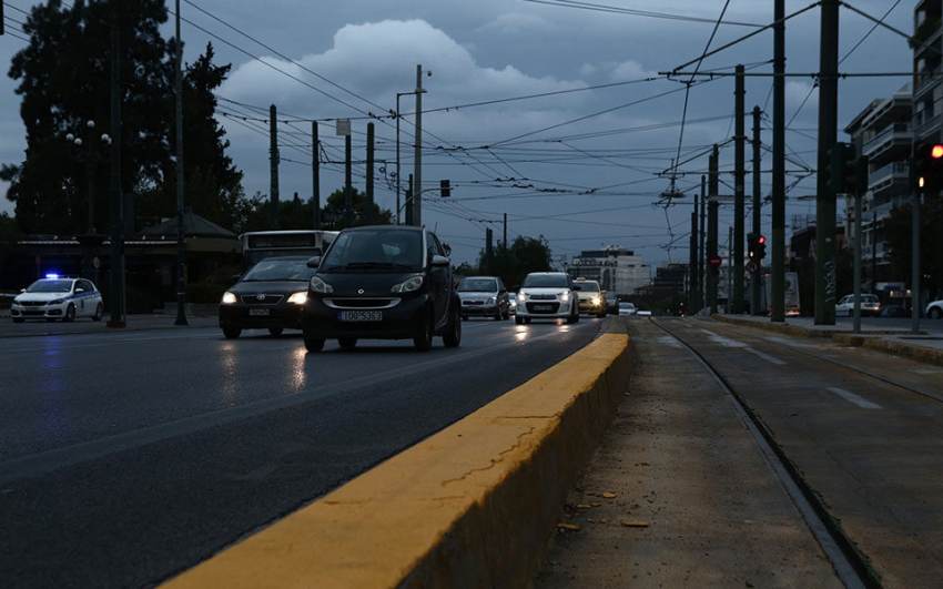 Καιρός: Νεφώσεις, τοπικές βροχές και μικρή πτώση της θερμοκρασίας