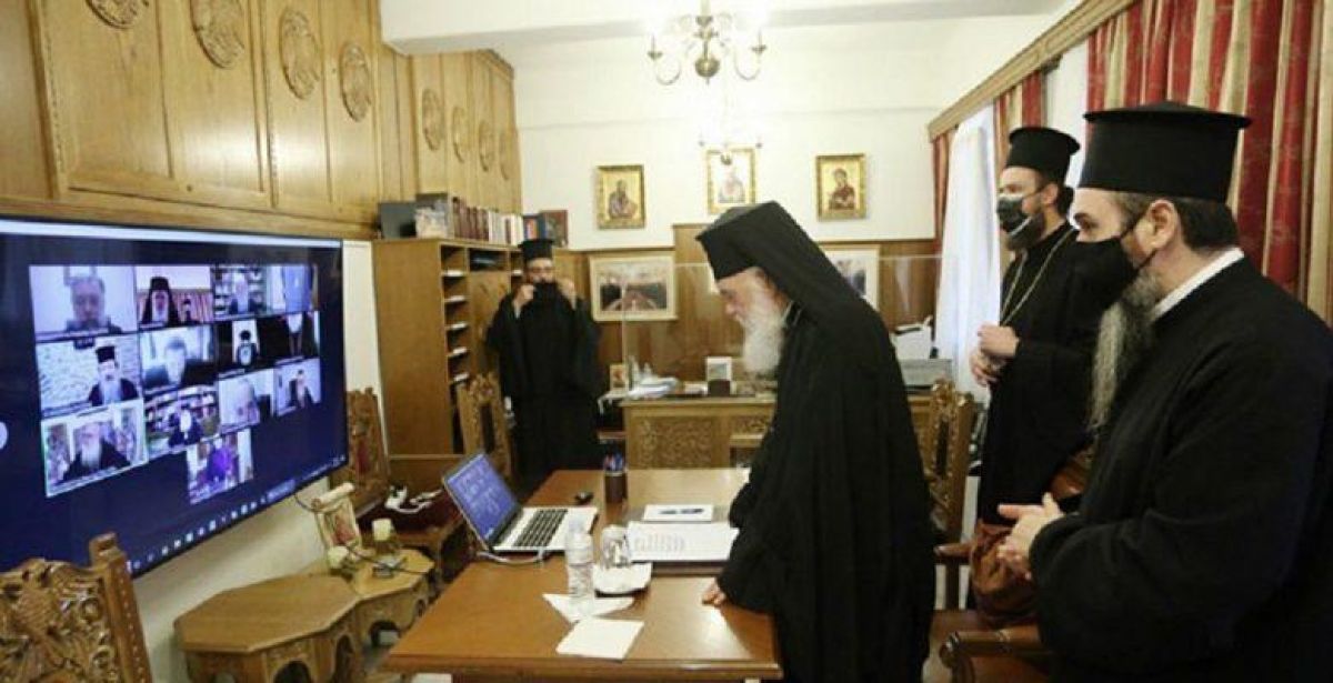 «Μετωπική» κυβέρνησης-εκκλησίας για τα Θεοφάνεια: Ο νόμος δεν μπορεί να εφαρμόζεται κατά το δοκούν - Δεν συναινούμε σε κλειστούς ναούς