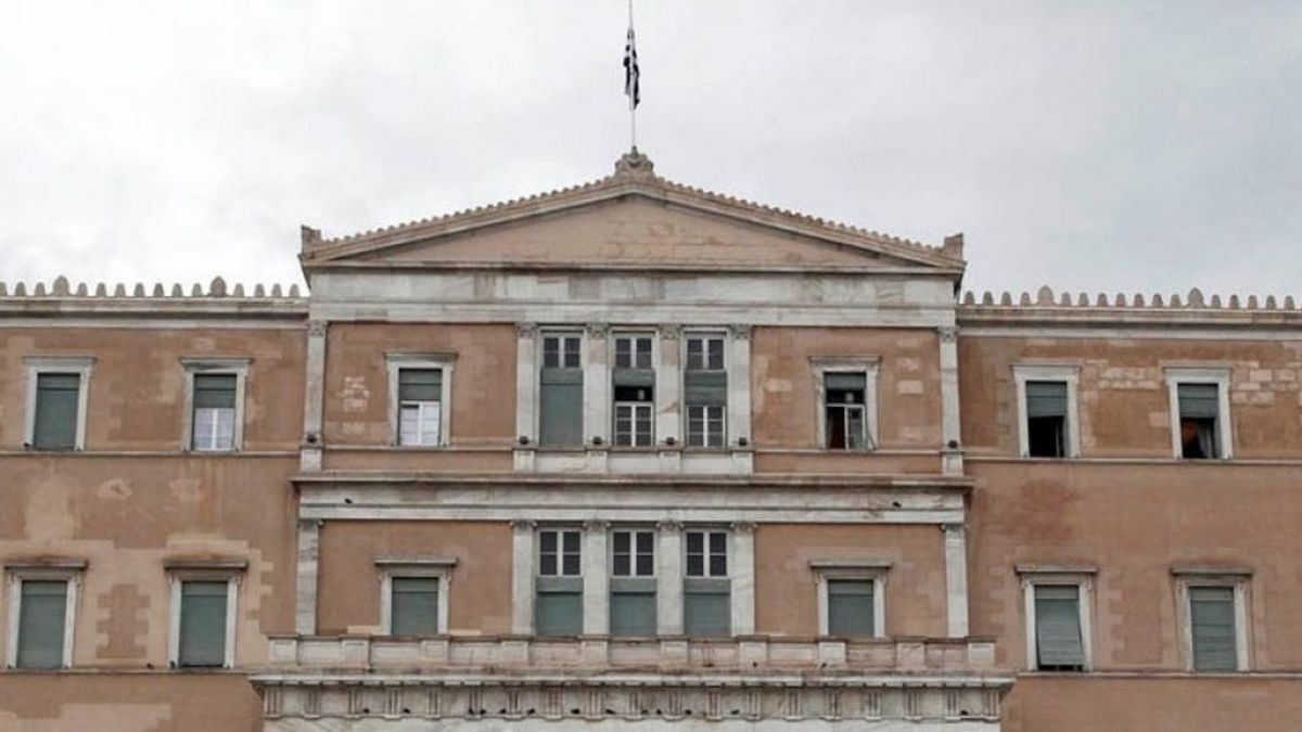 Βουλή: Ψηφίσθηκε επί της Αρχής το ν/σ για την απλούστευση αδειοδότησης επιχειρήσεων