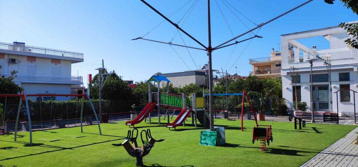 ΛΕΙΤΟΥΡΓΙΚΗ ΚΑΙ ΑΙΣΘΗΤΙΚΗ ΑΝΑΒΑΘΜΙΣΗ ΤΩΝ ΠΑΙΔΙΚΩΝ ΧΑΡΩΝ ΤΟΥ ΔΗΜΟΥ ΕΥΡΩΤΑ