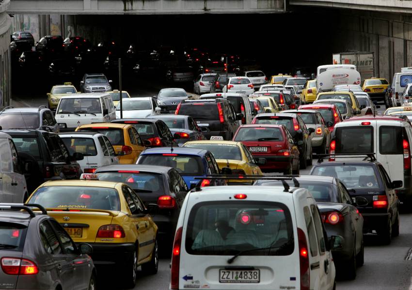 Κίνηση στους δρόμους λόγω απεργίας ΜΜΜ – Ποιους να αποφύγετε