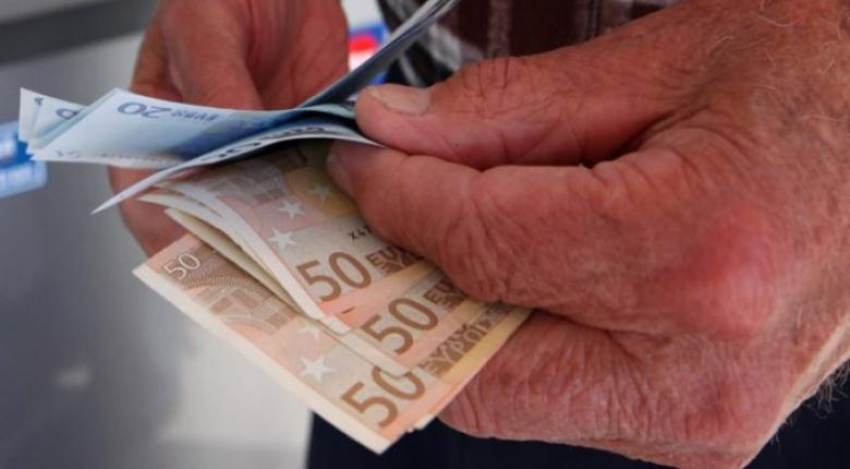 Συνταξιούχοι: Νέο επίδομα μέχρι 400 ευρώ ετοιμάζει η κυβέρνηση – Ποιους αφορά