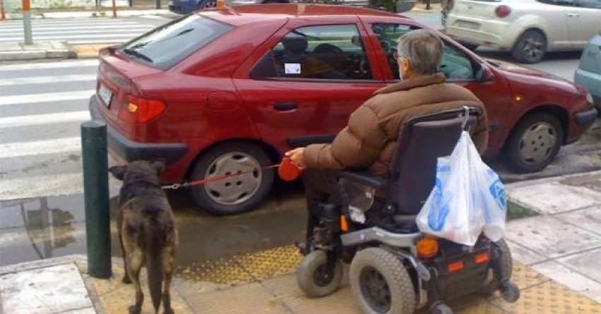 Θα «καρφώνατε» παράνομα παρκαρίσματα έναντι καλής αμοιβής;