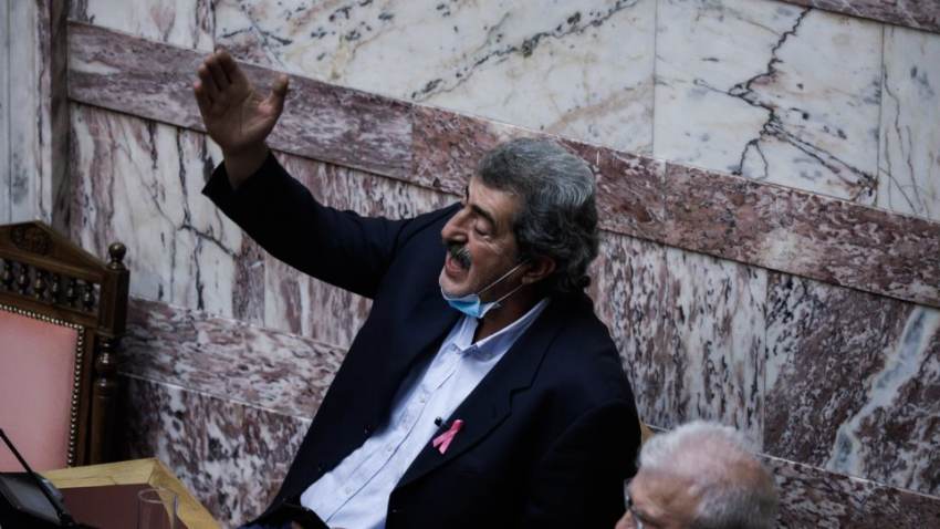 Θεοχάρης και Πολάκης ανταλλάσσουν ειρωνικές μαντινάδες