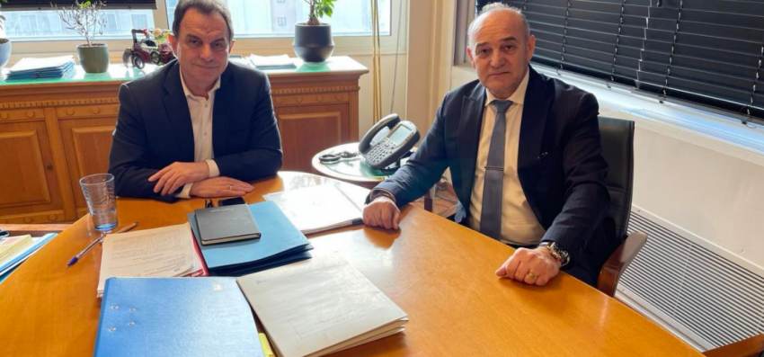 ΔΙΑΔΟΧΙΚΕΣ ΕΠΑΦΕΣ ΤΟΥ ΔΗΜΑΡΧΟΥ ΕΥΡΩΤΑ ΜΕ ΤΟΝ ΥΠ. ΑΓΡΟΤΙΚΗΣ ΑΝΑΠΤΥΞΗΣ &amp; ΤΡΟΦΙΜΩΝ ΚΑΙ ΤΟΥΣ ΥΦΥΠΟΥΡΓΟΥΣ ΣΤΟΝ ΠΡΩΘΥΠΟΥΡΓΟ ΣΤΟ ΜΕΓΑΡΟ ΜΑΞΙΜΟΥ