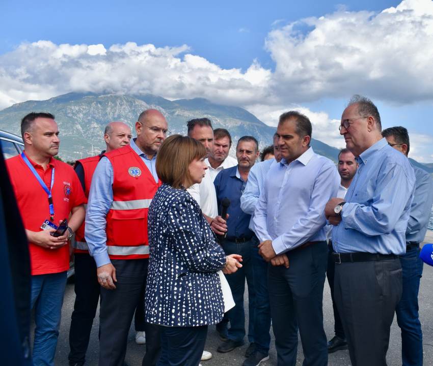 Τραγωδία με ναυάγιο στα ανοιχτά της Πύλου, άμεση η συνδρομή της Περιφέρειας Πελοποννήσου στους διασωθέντες