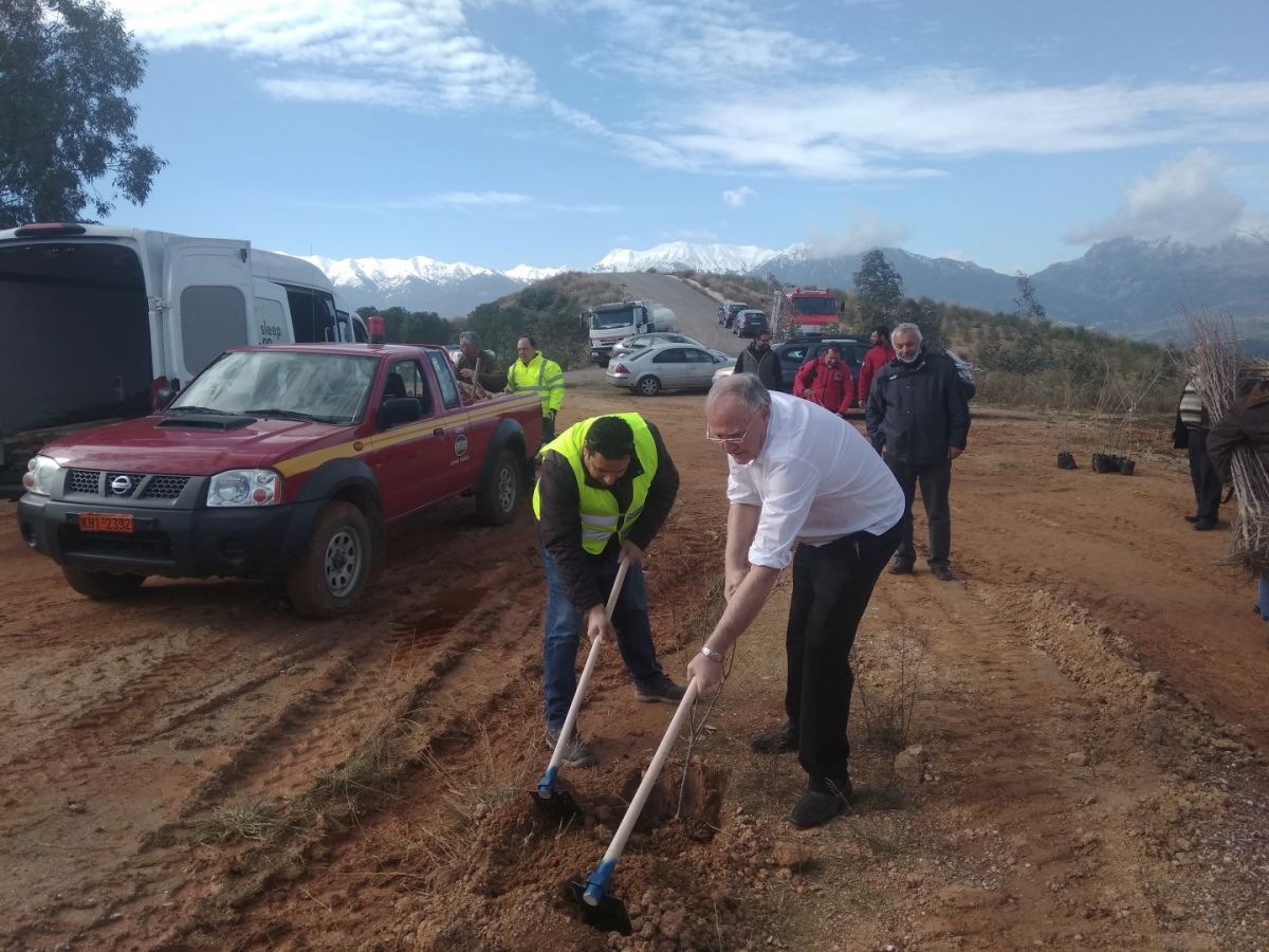 ΔΗΜΟΣ ΣΠΑΡΤΗΣ: Αποκατάσταση ΧΑΔΑ Αφυσσού με δενδροφύτευση