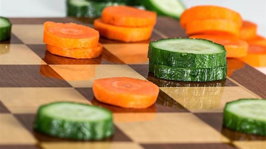 FAO: Οι χαμηλότερες παγκόσμιες τιμές στα τρόφιμα δεν «περνάνε» στον καταναλωτή