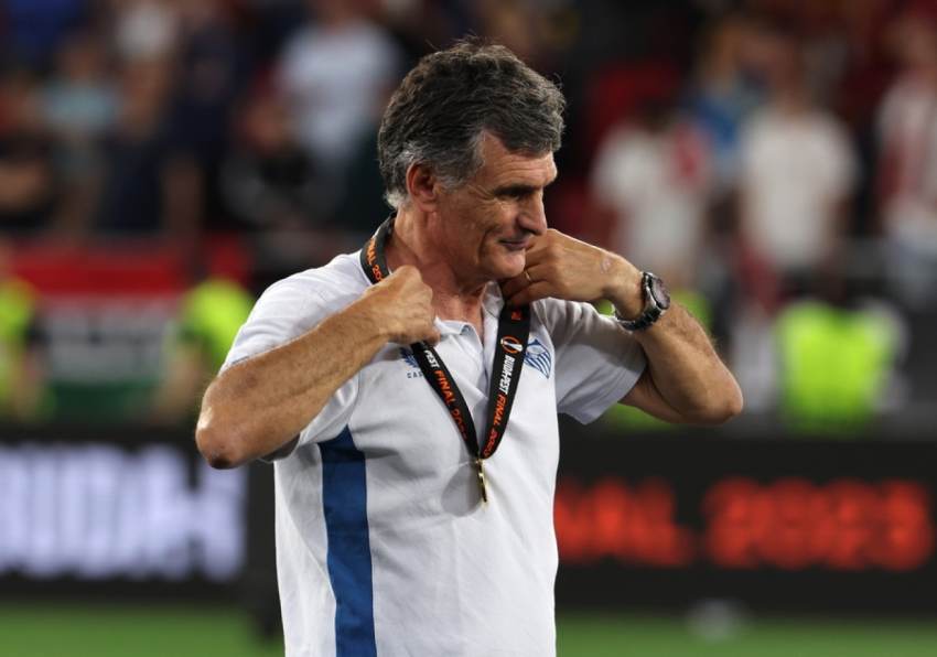 Ολυμπιακός: Το Σάββατο στην Ελλάδα για να αναλάβει τους Πειραιώτες ο Μεντιλίμπαρ, γράφουν οι Ισπανοί