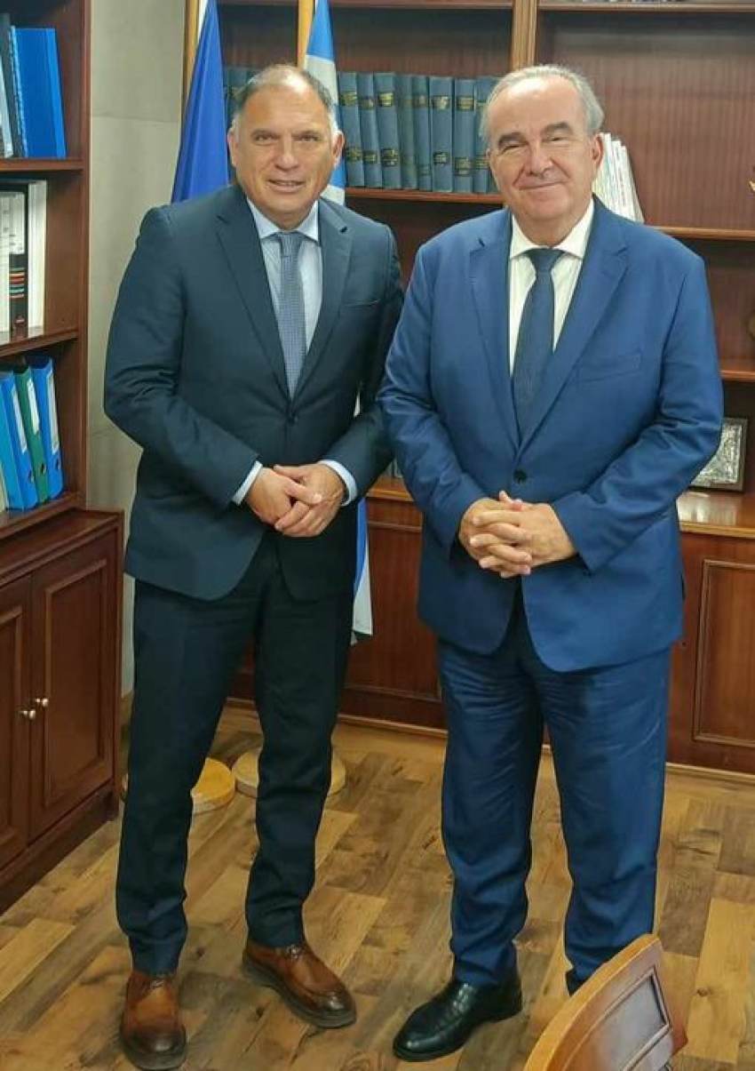 Συνάντηση με τον Υπουργο ΕΘΝΙΚΗΣ ΟΙΚΟΝΟΜΙΑΣ ΚΑΙ ΟΙΚΟΝΟΜΙΚΩΝ