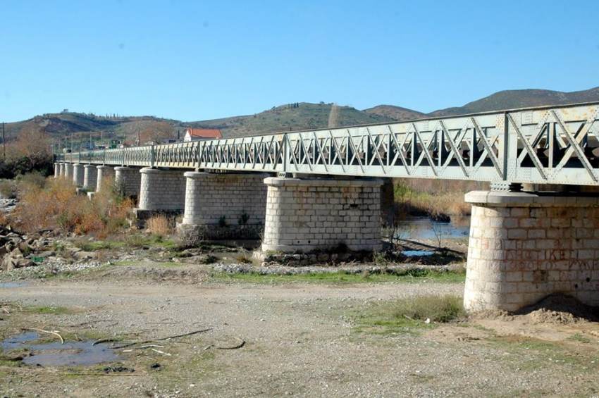 Ο ΟΣΕ επισπεύδων σε ένα εφιαλτικό σενάριο  Γράφει ο Κωνσταντίνος Μπρούσαλης  Επικεφαλής της Κίνησης Φίλων Πελοποννησιακού σιδηροδρόμου