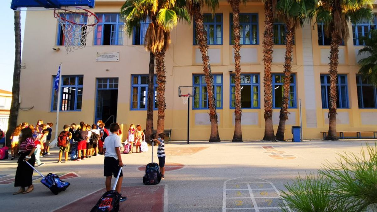 Σχολεία: Ανακοινώσεις στις 11 από Κεραμέως για εξετάσεις και παράταση έτους