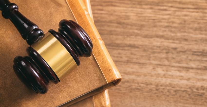 Πρόταση για εν μέρει αναστολή της πανελλαδικής αποχής των δικηγόρων