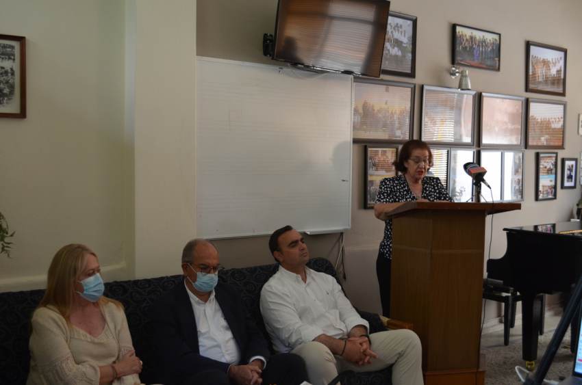 Η τελετή παράδοσης - παραλαβής του αρχειακού υλικού του Μιχάλη Μαχαίρα