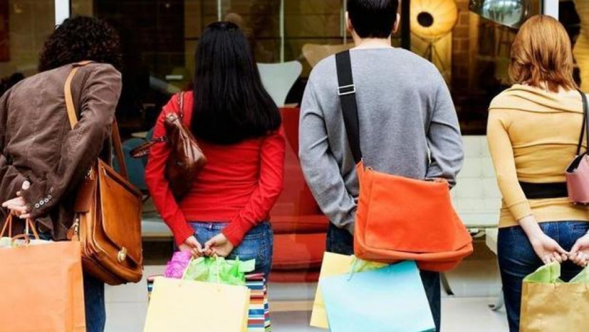 Πώς θα λειτουργήσουν τα καταστήματα τη Μεγάλη εβδομάδα