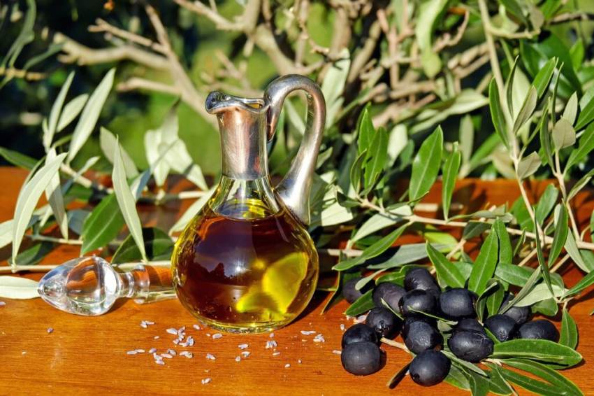 Τι πρέπει να προσέχουμε όταν αγοράζουμε λάδι – Πότε είναι νοθευμένο