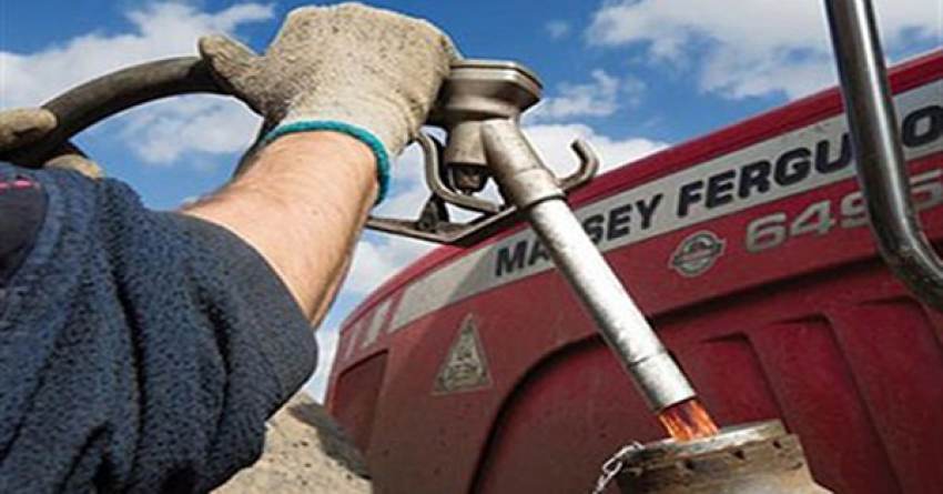 Στη Βουλή η επιστροφή ΕΦΚ πετρελαίου σε αγρότες, θα αφορά όλο το 2023