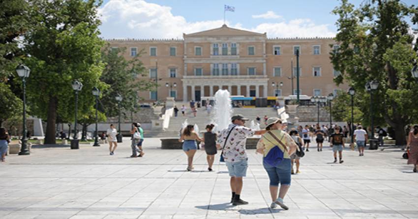 Σενάριο τρόμου για θερμοκρασίες έως και 50 βαθμούς στην Ελλάδα - Τι λέει ο Λέκκας