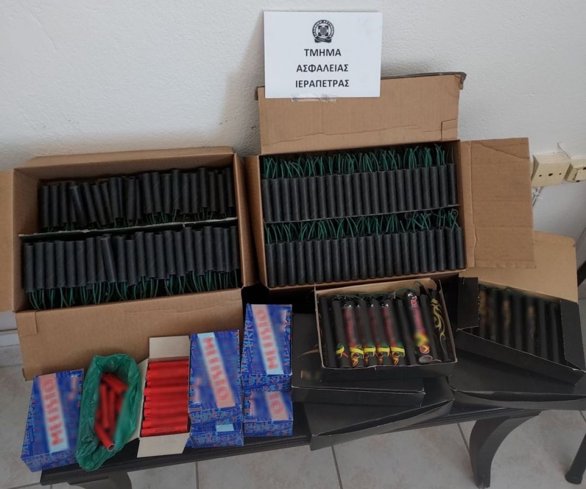 Λαθρέμποροι, Αστυνομία και δικαστήρια ασχολούνται ακόμη με τα βεγγαλικά