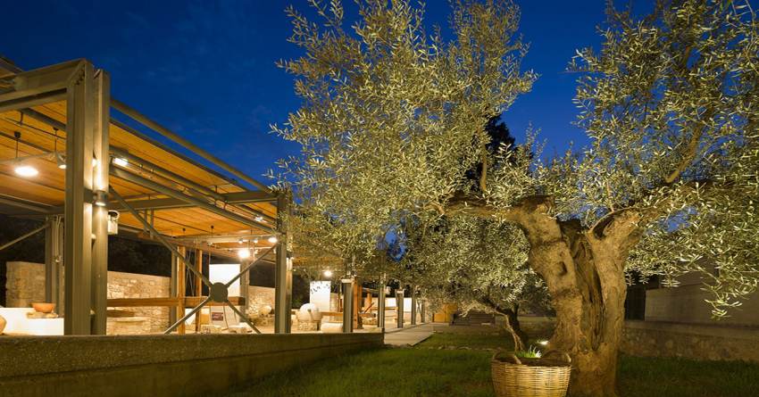 «Το γέλιο της Μικρασίας, εύθυμες ιστορίες σοφίας του Νασρεντίν Χότζα»