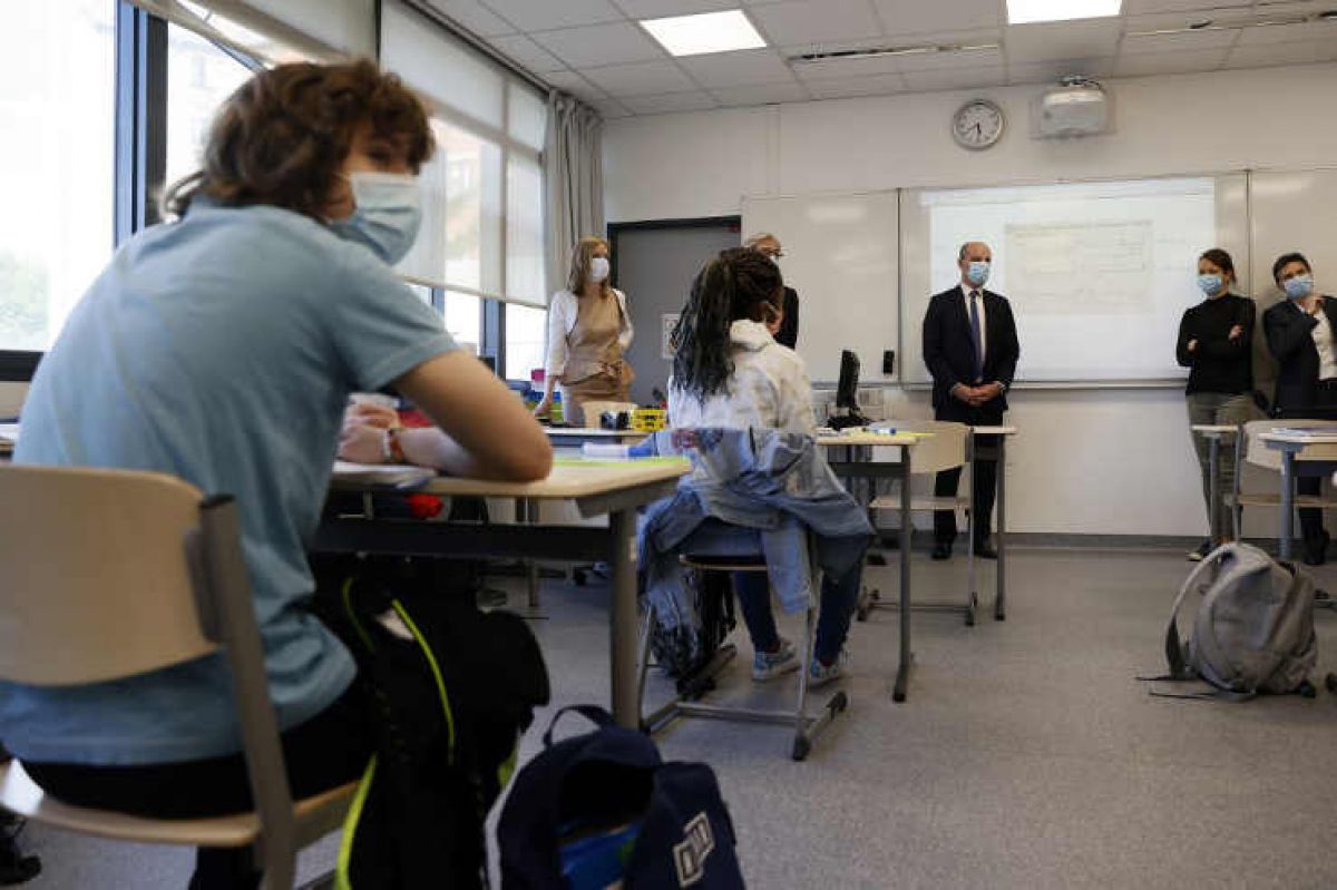 Γράφει ο Β.Μητράκος: Κορωνοϊός: Οι εκπαιδευτικοί στο στόχαστρο
