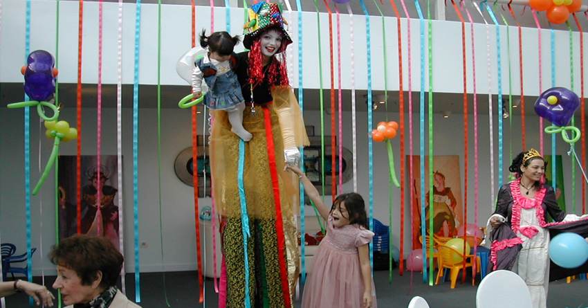 Εορταστικές εκδηλώσεις με κέφι και χαρά για μικρούς και μεγάλους στο Δήμο Ευρώτα