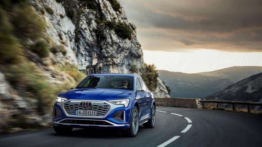 Νέο Audi Q8 e-tron: Με βελτιωμένη απόδοση και αυτονομία, με πιο εκλεπτυσμένο design