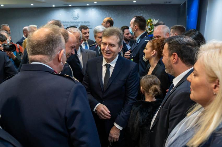 Μιχάλης Χρυσοχοΐδης: «Τραβάμε γραμμή με το παρελθόν.