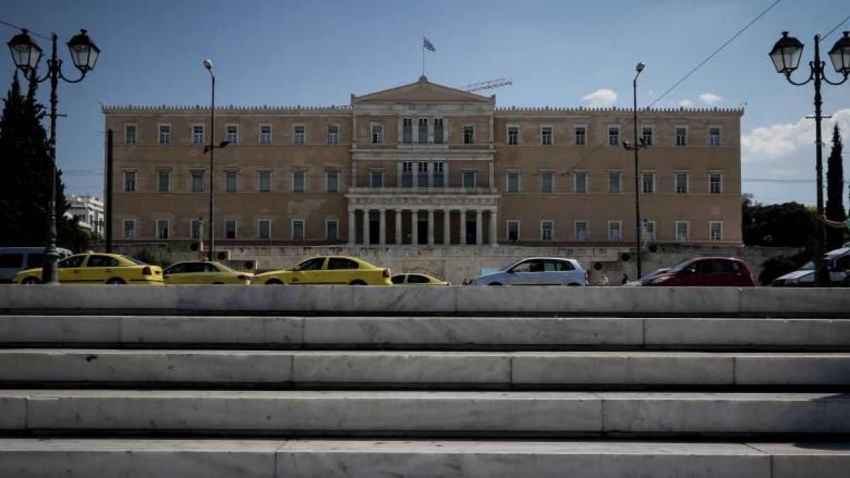 «Θα αντιμετωπίσουμε πτώση του βιοτικού επιπέδου τα επόμενα 5-10 χρόνια»