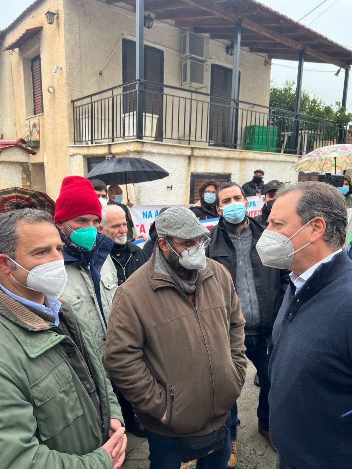 Σε καλλιέργειες εσπεριδοειδών ο Σπ. Λιβανός στη Λακωνία: Αποζημιώσεις 0,22 € το κιλό για τους παραγωγούς πορτοκαλιών που επλήγησαν από τον παγετό