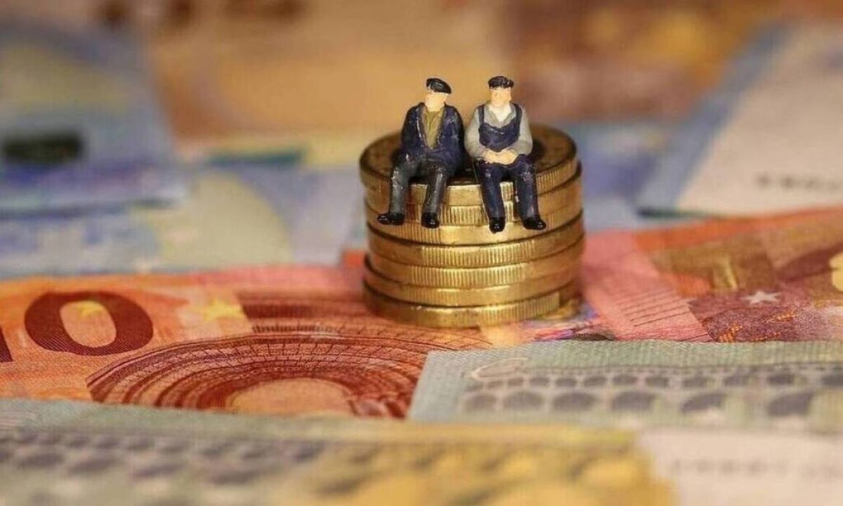 Συντάξεις Μαΐου: Καταβάλλονται πριν το Πάσχα -Όλες οι ημερομηνίες